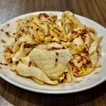 虎一番 - とり皮(ピリ辛) 300円