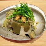 日本料理 晴山 - ウニ鮑うどん