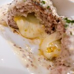 フライング ピッグ - チーズと肉汁トロットロ