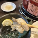 炭火焼肉 にく式 - ホルモン
