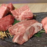 近江うし 焼肉 にくTATSU 青山本店 - 
