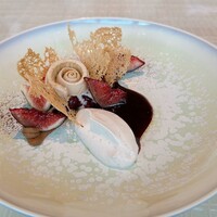 ベージュ アラン・デュカス 東京 - 