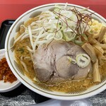 ラーメン もっけだの - 『赤唐味噌中華ニンニク(食べるラー油つき)』