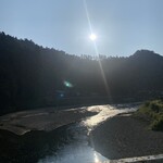 メツゲライクスダ - 参考写真、朝日を浴びてから朝ご飯はハムサンド