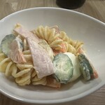 麦とろ 多摩山荘 - マカロニサラダ