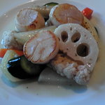 メゾン・ド・ハマ - ホタテ貝のソテーと野菜のマリネ