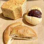 SANA - バナナシフォンケーキ・塩あん・カレー