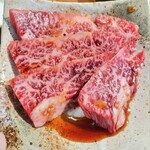 牛肉商 牛旬三郎 - 