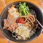 牛肉商 牛旬三郎 - 