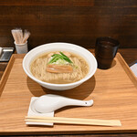 NIBOSHI MANIA - 特撰鯵煮干二種の冷やかけ着丼