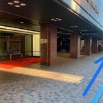 BORECA - 新宿プリンスホテル前を通過します。