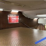 BORECA - さらに階段を下ります。