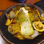 아노니모 - 현지산 도미가 듬뿍 들어간 해산물 파에야(1인분)