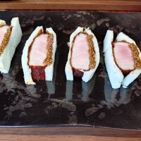 TexturA - 黒酢のカツサンド TexturA - 黒酢のカツサンド