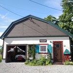 カフェ ベルク - 可愛らしい外観