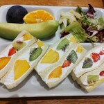 果実園リーベル - ランチフルーツサンドウィッチ