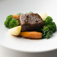 牛タン煮込み　赤ワイン風味