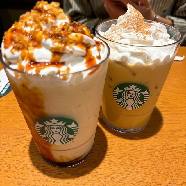 Starbucks Coffee Iidabashi Karukozaka Ten photo 3