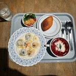 ロシア・ジョージア料理 ハチャプリ - 