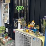 コチン ニヴァース - 