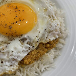 コチン ニヴァース - エッグキーマセット(1,100円)