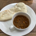 ミントガーデン - カレーもナンもおいしい