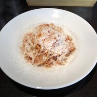 舵 - 四角なパスタで自家製かなぁ？胡椒もニンニクもなくシンプルなトマトソースで身体に良さそうな優しい味でした。