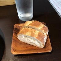 舵 - こちらのバゲット美味しかったです♪