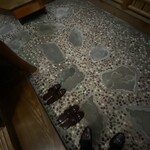 一よし - 由緒ある割烹らしい床