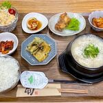 韓流居酒屋 わが家 - ランチ　　　　ホルモン鍋セット