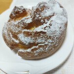 エスト・ローヤル - シューアラクレーム