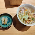 うみからそらへ - サラダと小鉢の浅漬け？