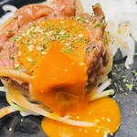 めしや因すけ - 濃厚卵黄がとろとろだった♡