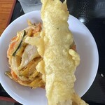 手打麺や 大島 - 天ぷらは野菜かき揚げとイカ天ぷら
