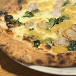 ピッツェリア トラットリア ダ オカピート - サルシッチャ エ スカローラ コン プロヴォーラ