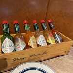 TEXMEX FACTORY 渋谷公園通り店 - たくさんのタバスコ