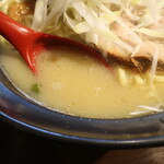 麺酒房 龍安 - スープ