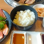 焼肉ウエスト　 - 料理写真:コンビランチ