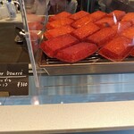 エミリー・フローゲ - 焼きたてフィナンシェがレジ横にありました！