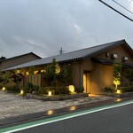 261777509 - 夕闇迫る、門前宿「和空 法隆寺」さんの佇まい(´∀｀)