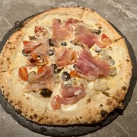 800°DEGREES ARTISAN PIZZERIA - 