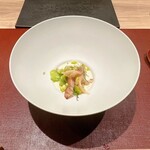 パルコ フィエラ - 炭炙りホッキ貝、アホ・ブランコ（にんにくと松の実、ビネガーの冷製スープ風）、マヤのそら豆のオーブン焼きをズンダ風に、フェンネル
      
      