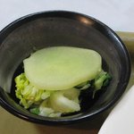 Tonkatsutamura - 定食のおしんこ