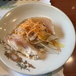 地鶏の里 永楽荘 - とりムネ肉マリネ