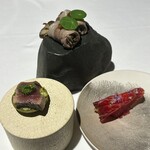 ラ・ヴァガボンド - 島根県　猪　九頭竜舞茸　ナスタチウム　あけがらし
      鰹　タルト　枝豆　クリーム
      黒毛和牛生ハム　メロン