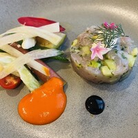 サラマンジェ ド ヨシノ - 佐島産クロムツのマリネ　鎌倉産夏野菜
