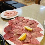 焼肉ホルモン処じゅうとく - 