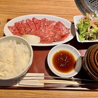 焼肉 しんうち 神楽坂 - 