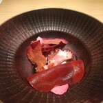 RISTORANTE IL NODO - ビーツ7変化（中は小坪の真たこ）