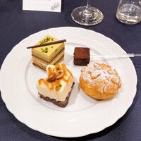 メゾン ポール・ボキューズ - 